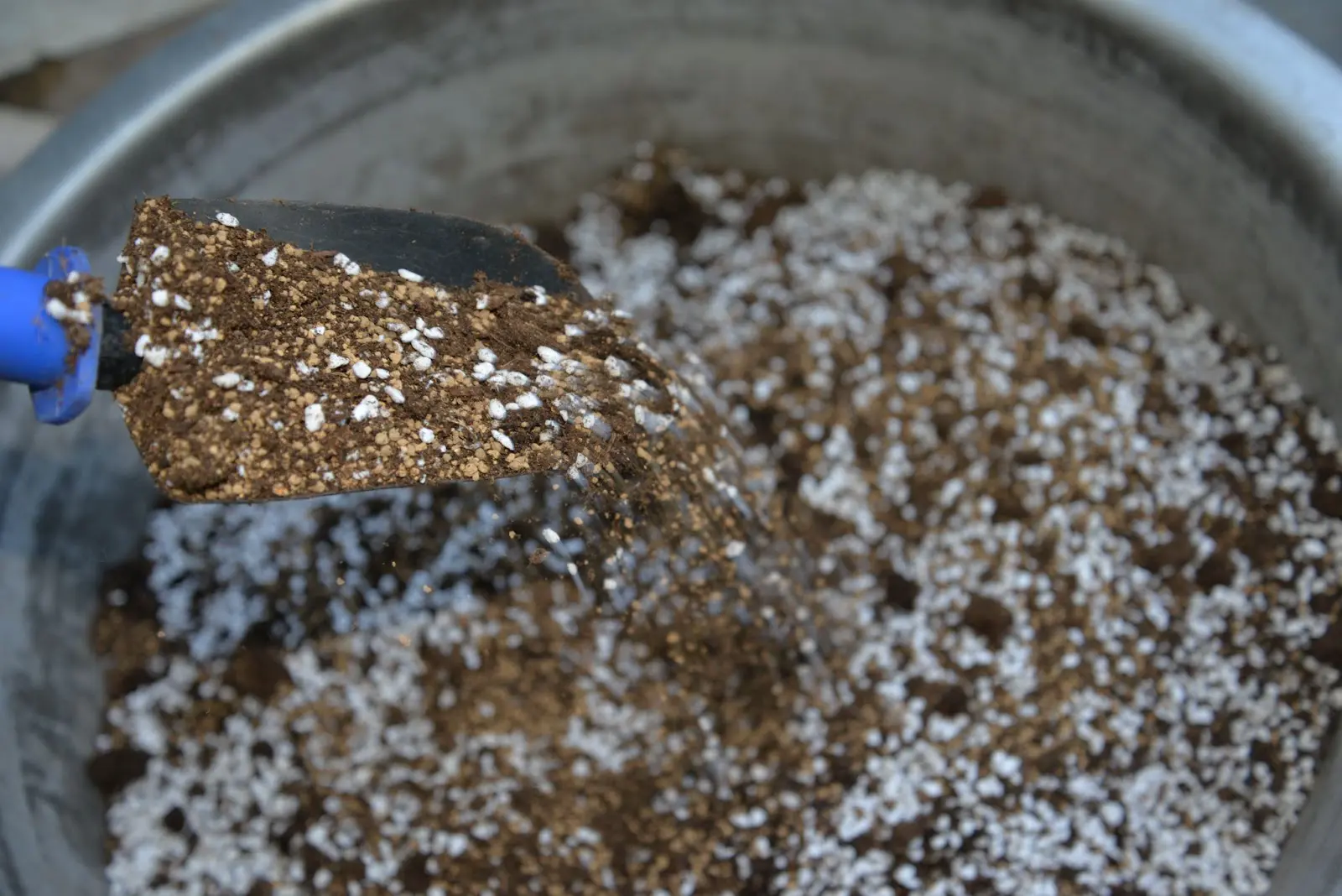 A soil mix for growing cannabis.