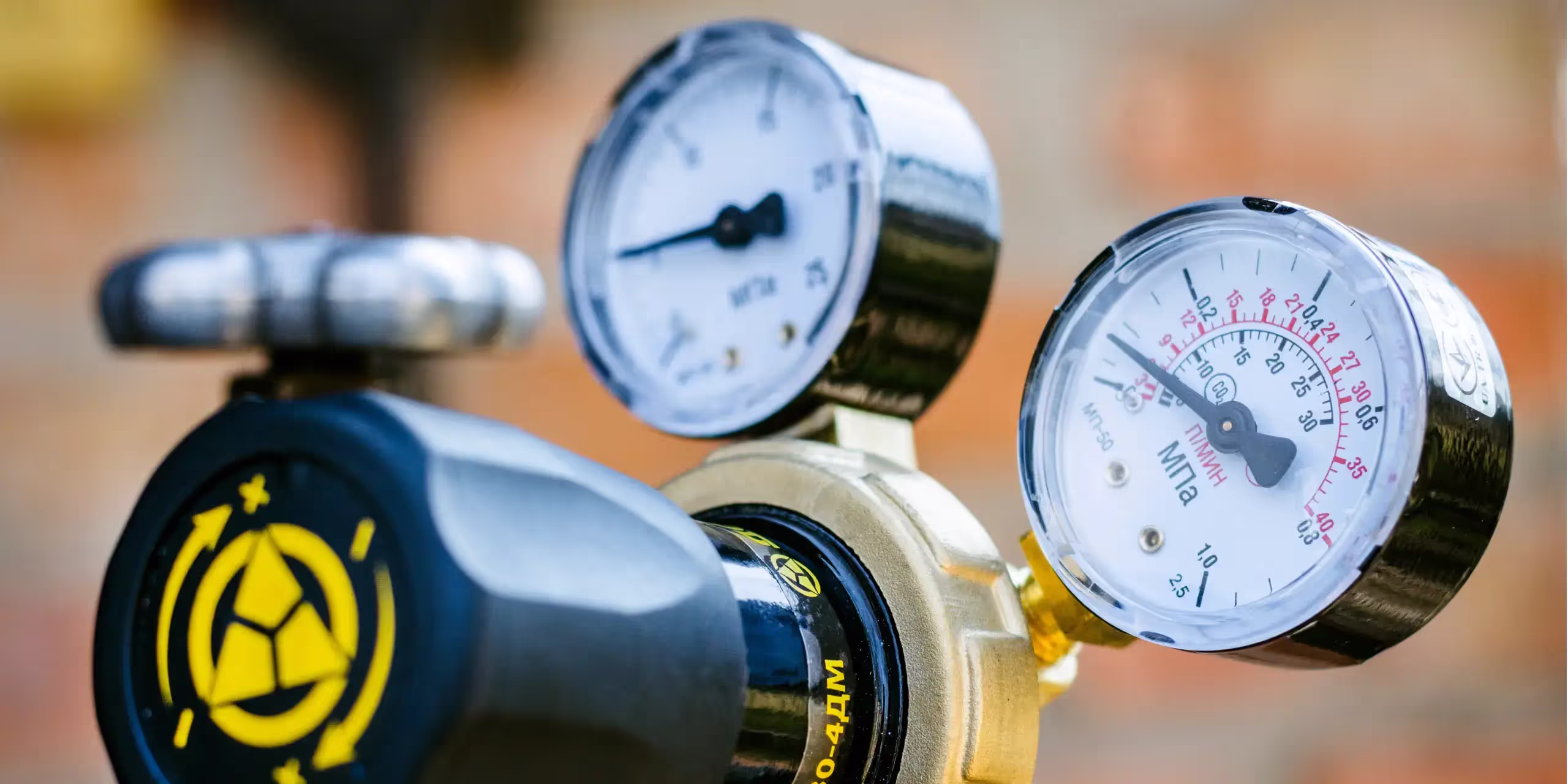 A close up of A CO2 regulator.